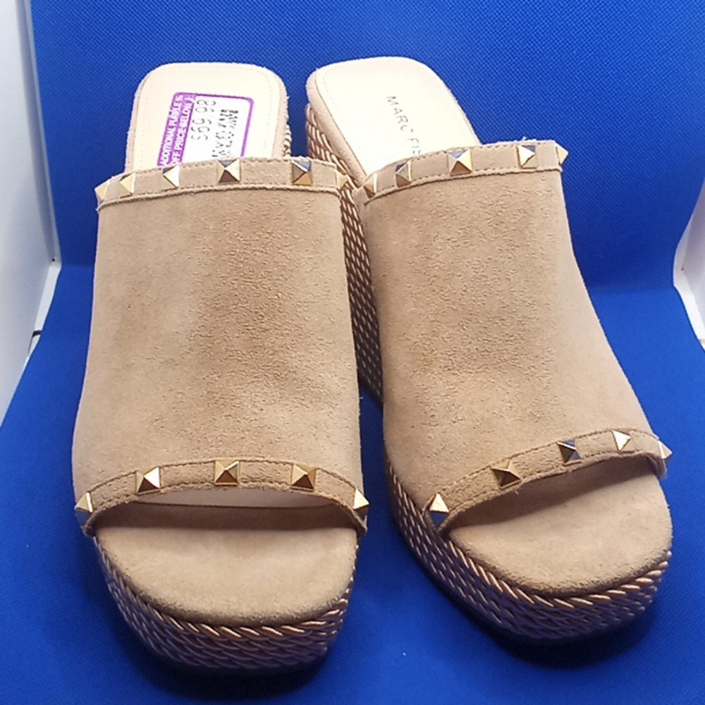Beautiful Mark Fisher suede upper with a rope wedge - Picture 2 of 8